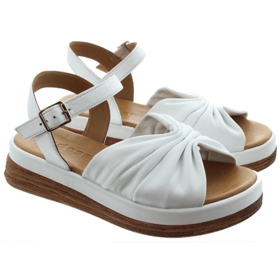 ADESSO Ladies Italia Flat Sandals In White 
